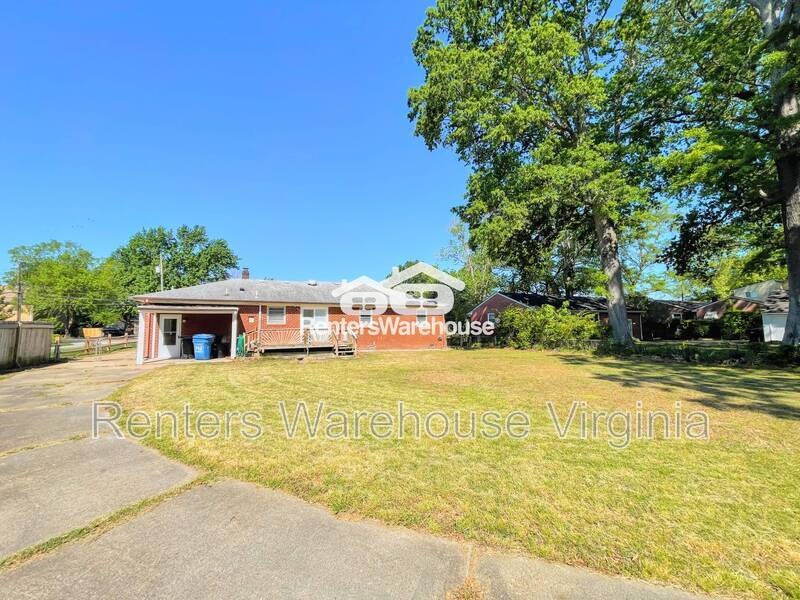 Impressive Brick Home with Bonus Living Space in the Backyard! property image