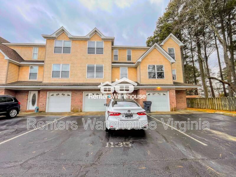 Beautiful Tri Level Townhome! property image