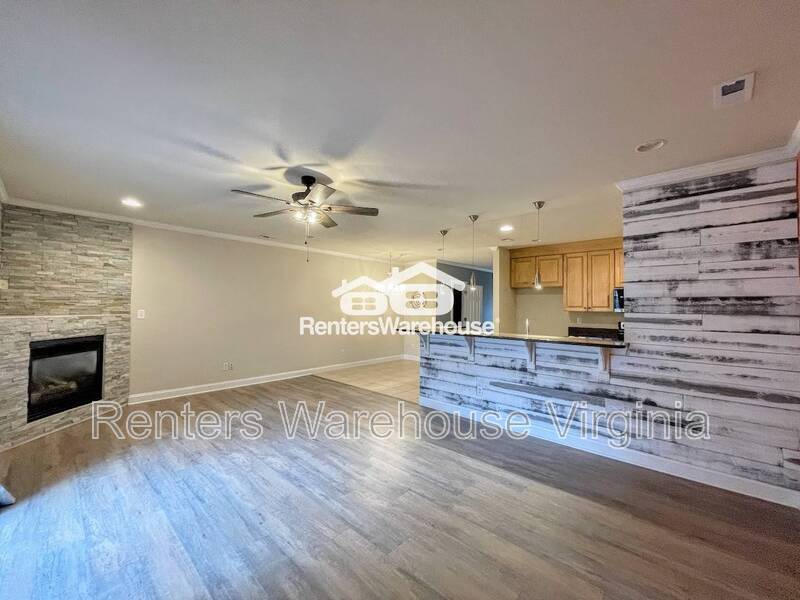 Beautiful Tri Level Townhome! property image