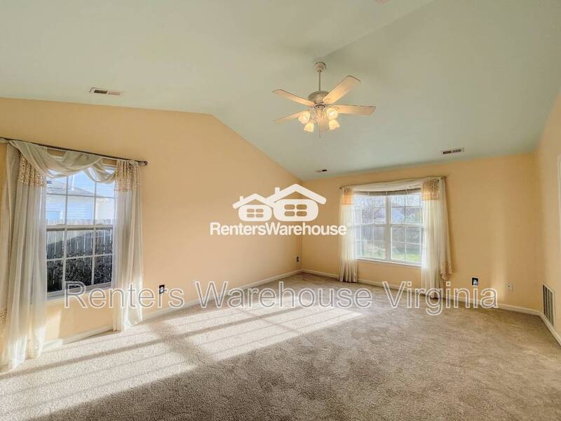 Gorgeous Home in Red Mill Farm! property image