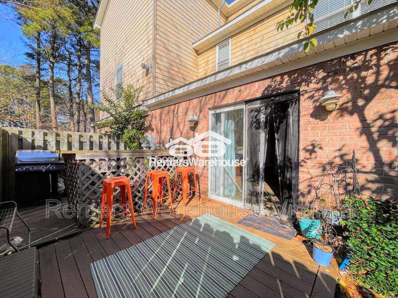 Beautiful Tri Level Townhome! property image