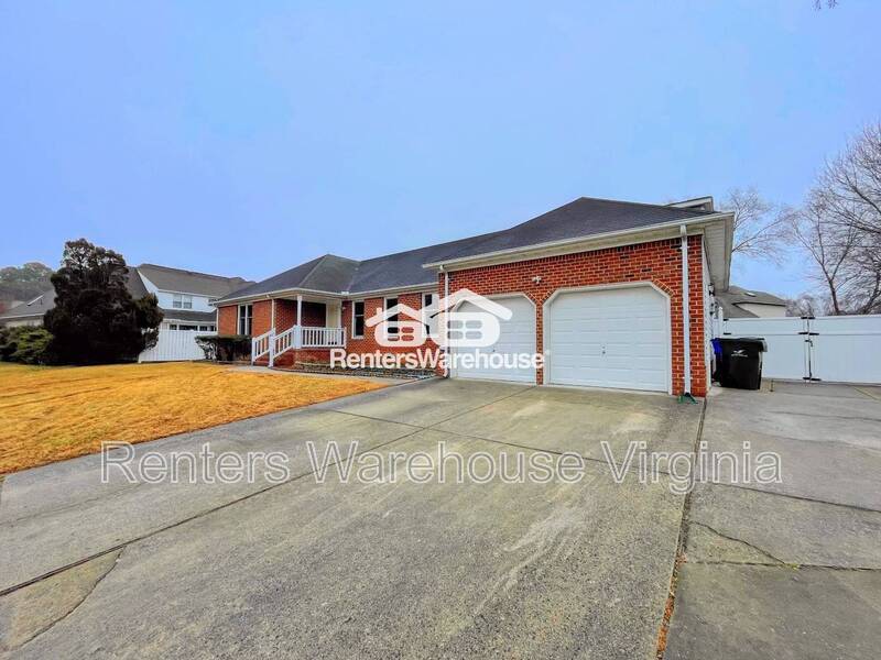 Gorgeous Home With Huge Backyard! property image