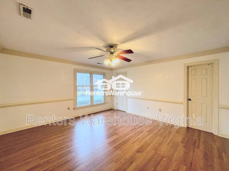 Gorgeous Home With Huge Backyard! property image