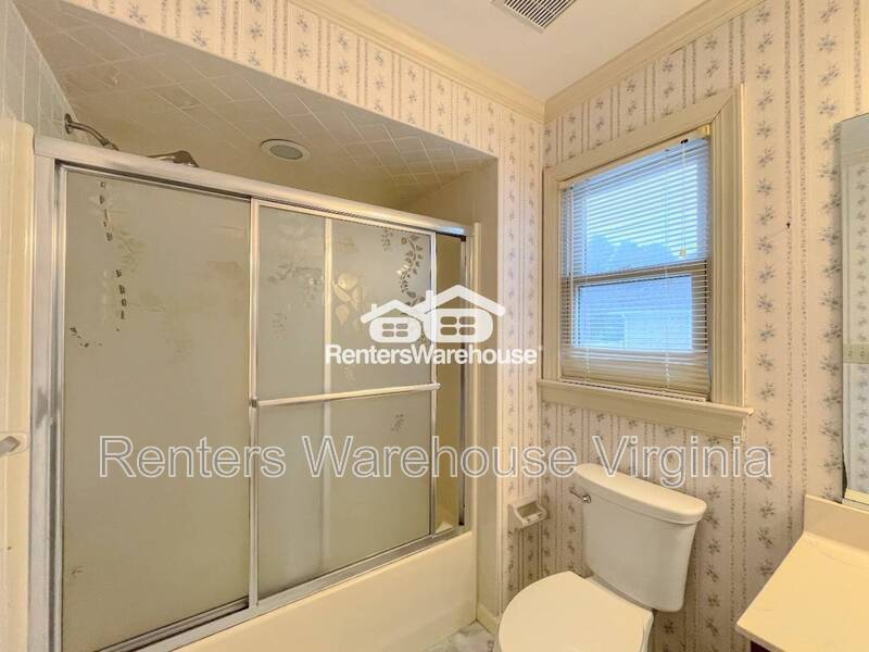 Gorgeous Home With Huge Backyard! property image