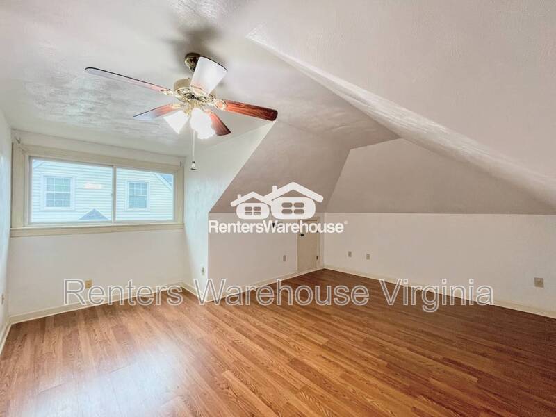 Gorgeous Home With Huge Backyard! property image