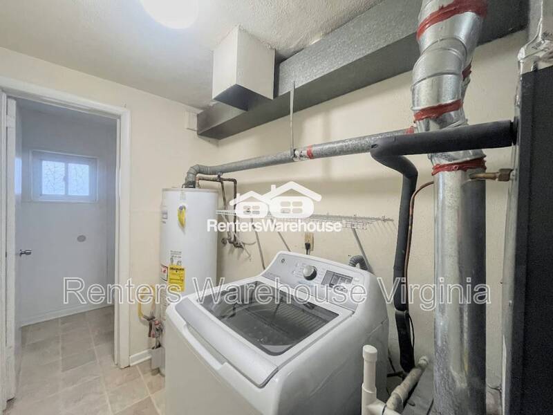 Beautiful Home With Huge Backyard! property image