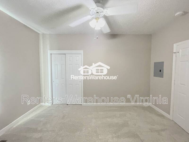 Amazing 3rd Level Condo! property image