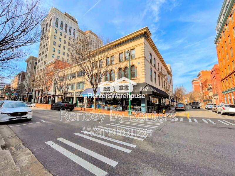 Fantastic 2nd Level Condo in Downtown Norfolk! property image