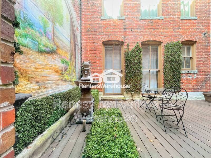 Fantastic 2nd Level Condo in Downtown Norfolk! property image