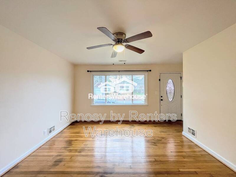 Gorgeous Home With Huge Backyard! property image