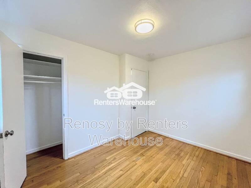 Gorgeous Home With Huge Backyard! property image