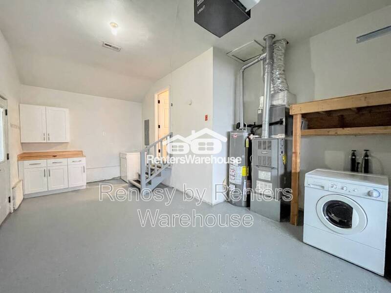 Gorgeous Home With Huge Backyard! property image