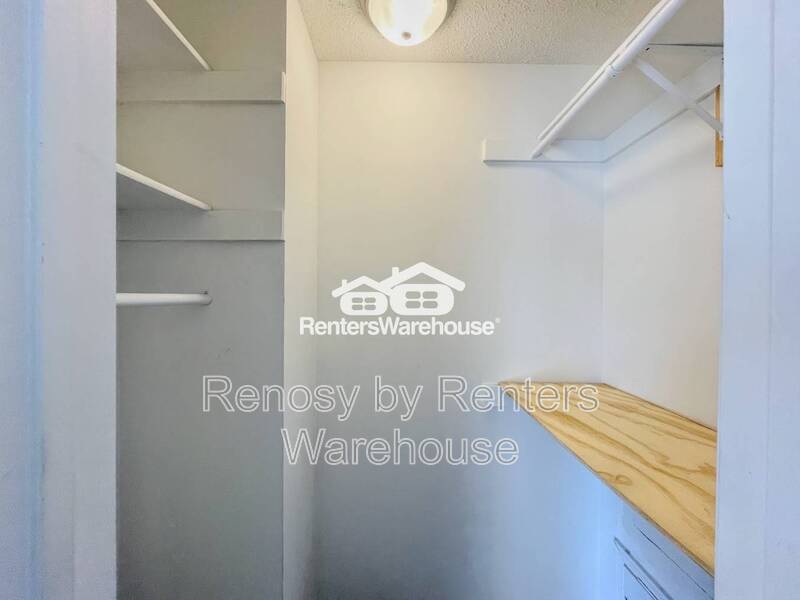 Modern and Updated Townhome! property image