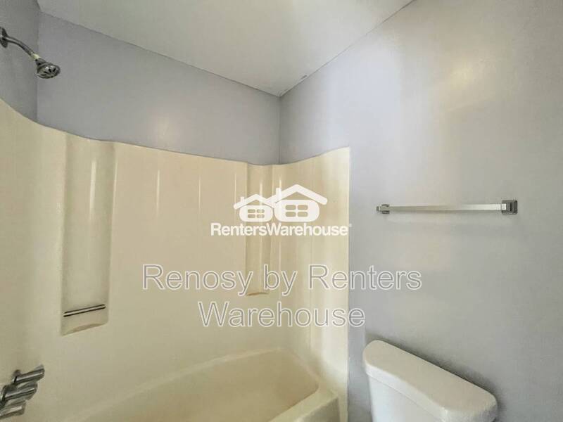 Modern and Updated Townhome! property image