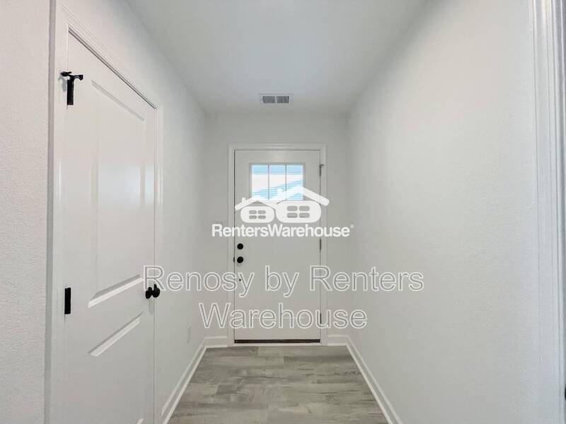 Magnificent Tri-Level Townhome! property image