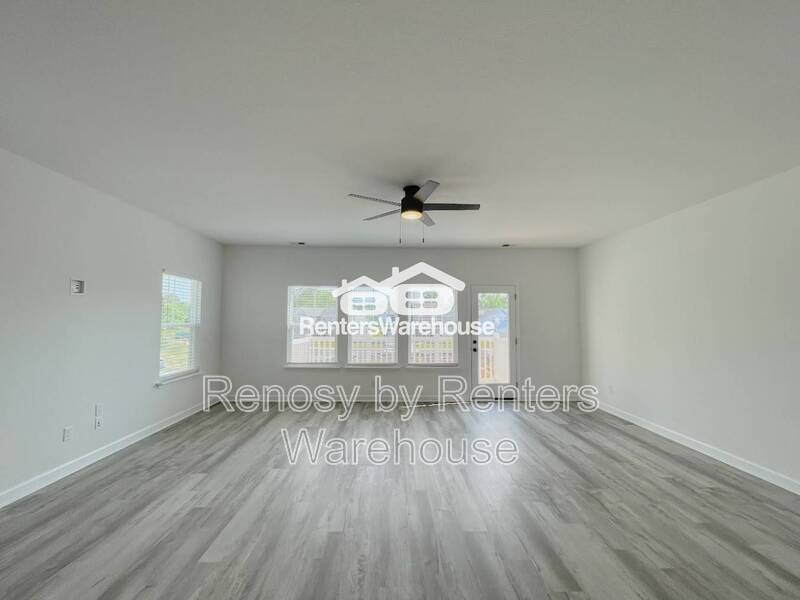 Magnificent Tri-Level Townhome! property image