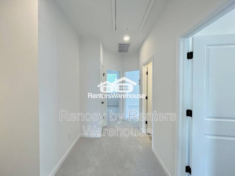 Magnificent Tri-Level Townhome! property image