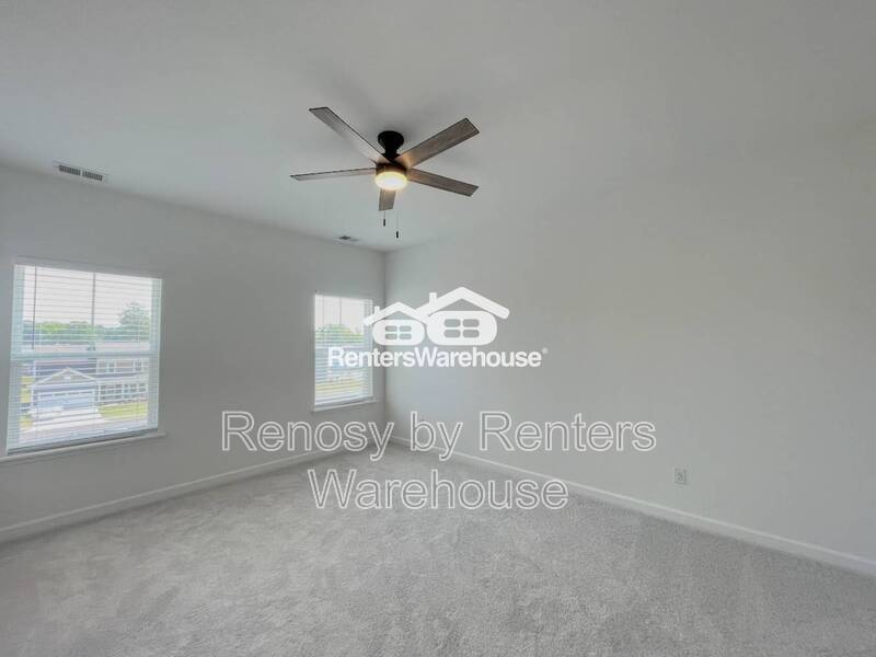 Magnificent Tri-Level Townhome! property image