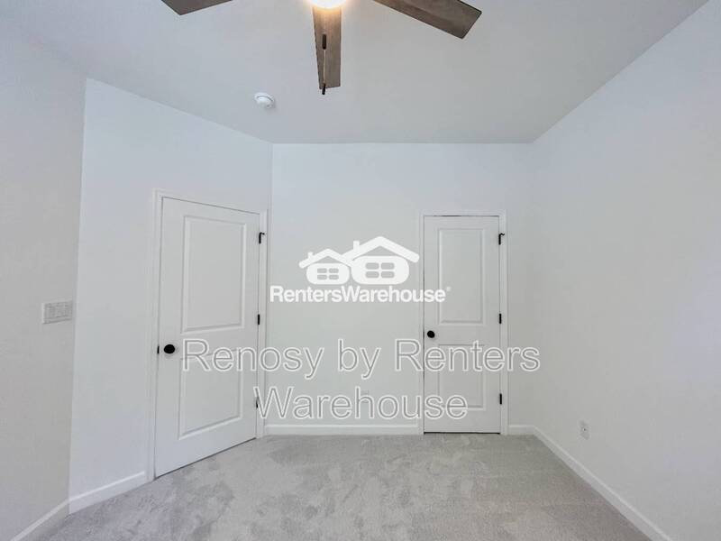 Magnificent Tri-Level Townhome! property image