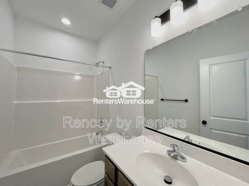 Magnificent Tri-Level Townhome! property image