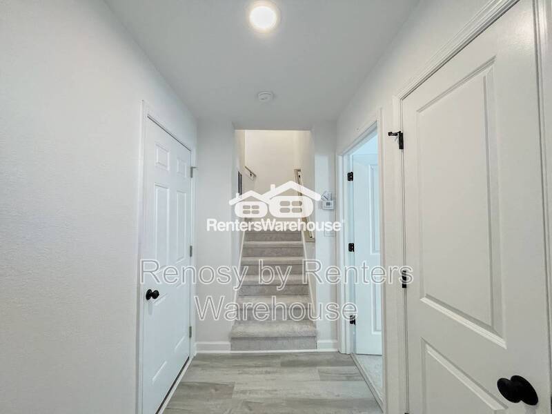 Magnificent Tri-Level Townhome! property image