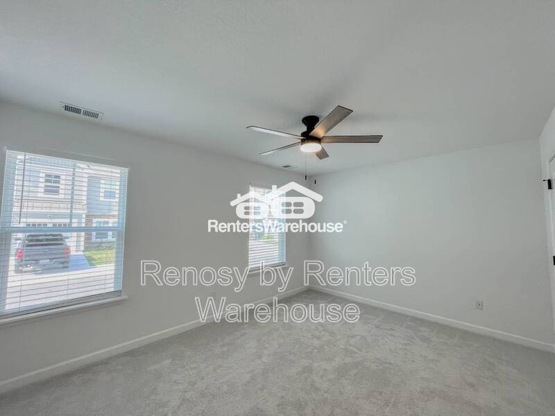 Magnificent Tri-Level Townhome! property image