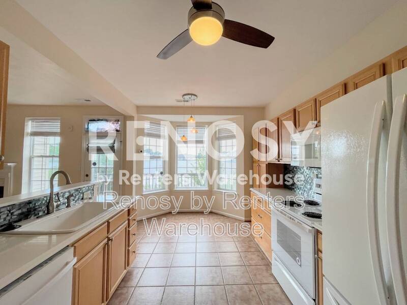 Lakefront Condo! property image