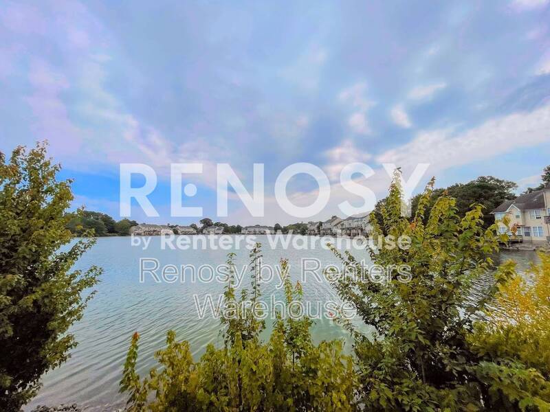 Lakefront Condo! property image