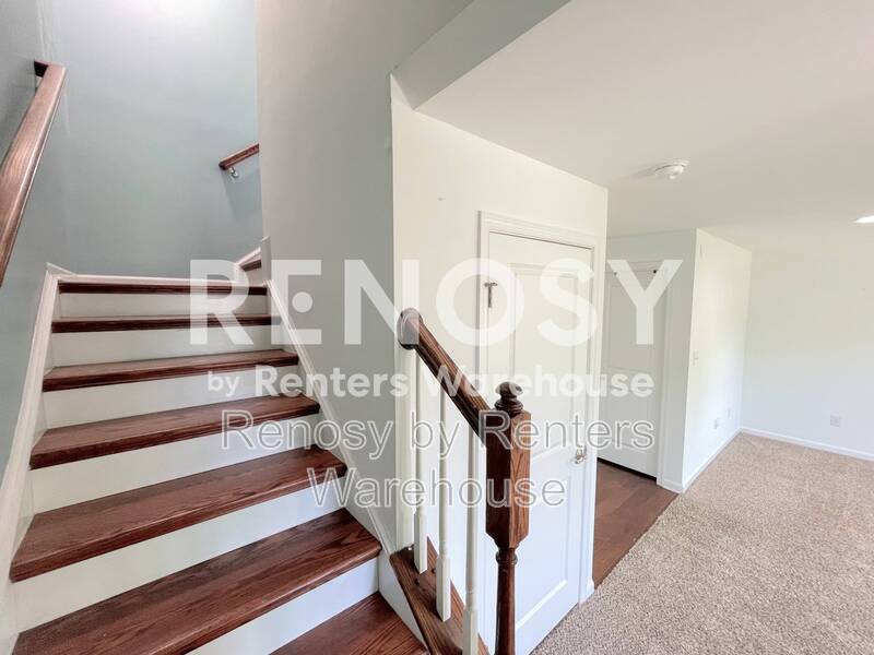 Lovely Tri-Level Townhome! property image