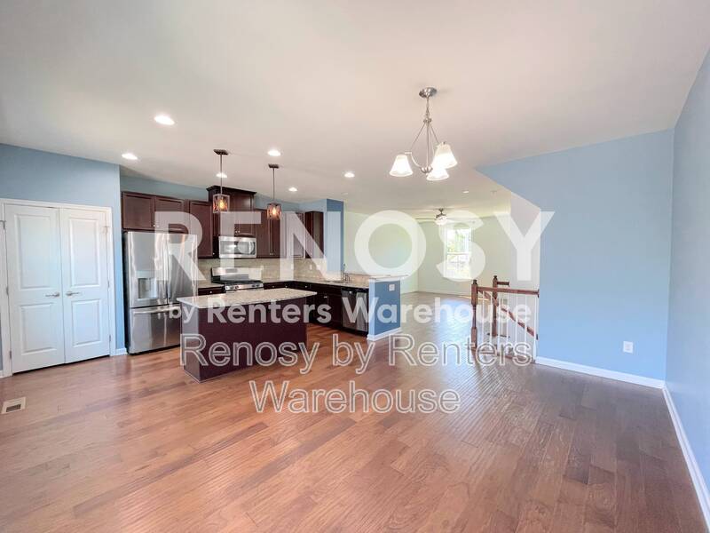 Lovely Tri-Level Townhome! property image