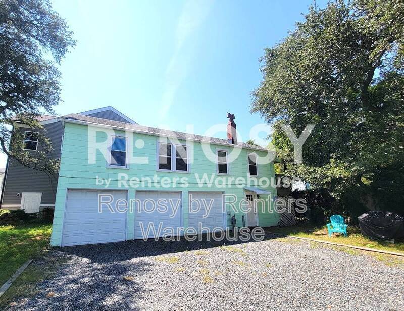 One block from the beach! property image