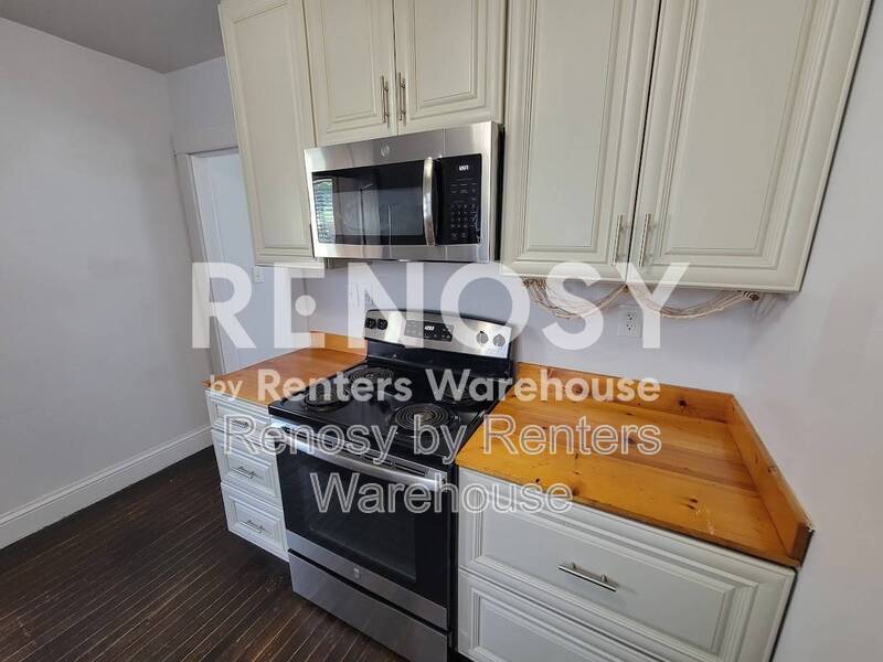 One block from the beach! property image