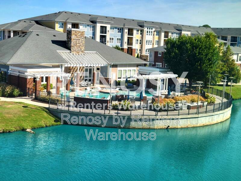 Beautiful Tri Level Townhome! property image
