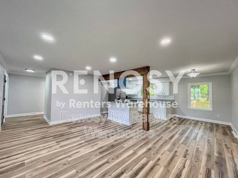 Gorgeous Home With Huge Backyard! property image