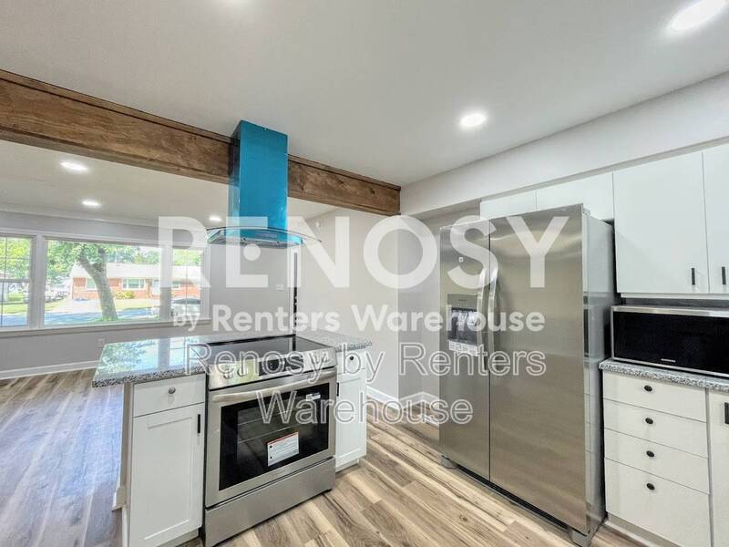 Gorgeous Home With Huge Backyard! property image