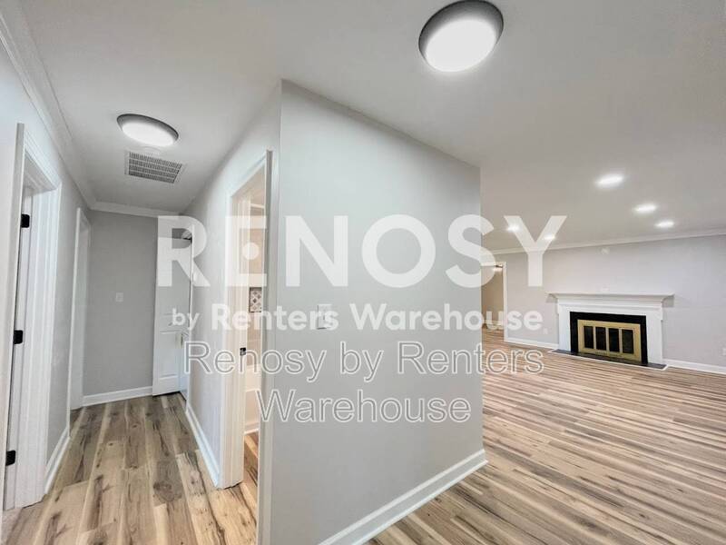 Gorgeous Home With Huge Backyard! property image