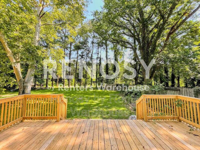 Gorgeous Home With Huge Backyard! property image