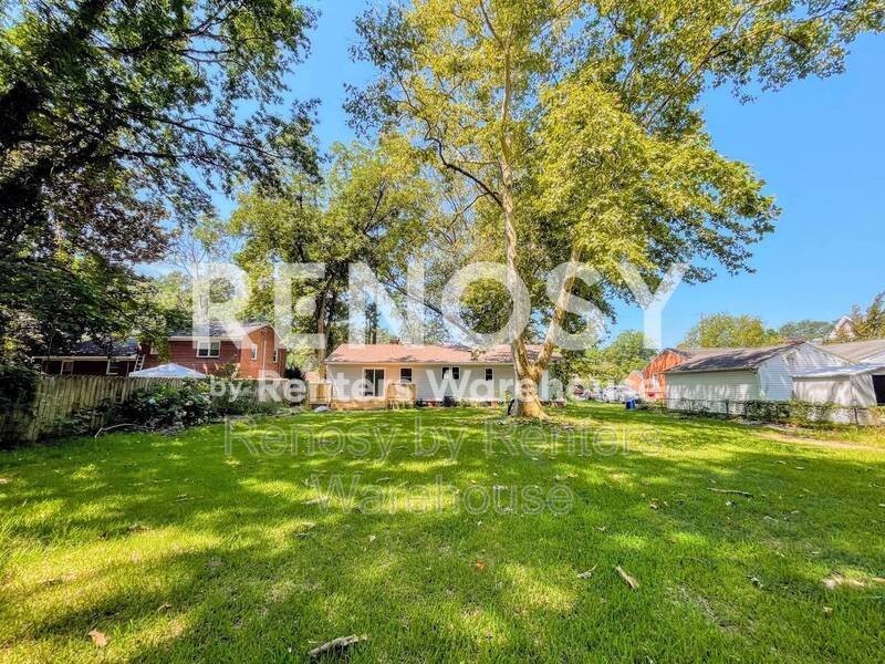 Gorgeous Home With Huge Backyard! property image