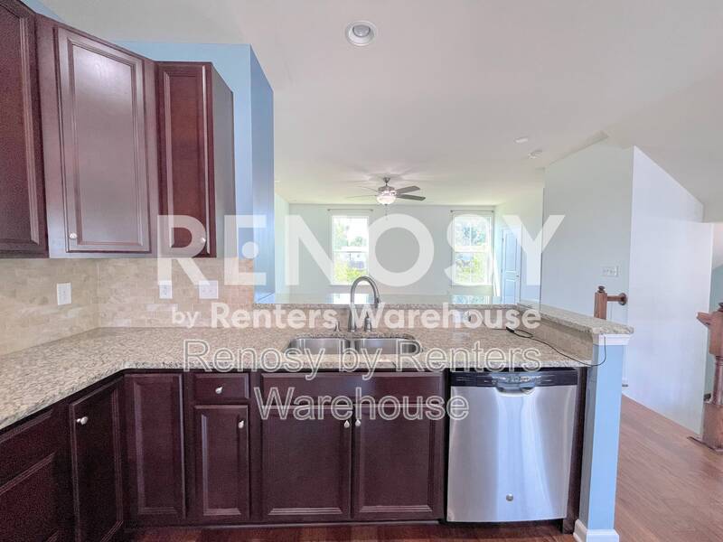 Beautiful Tri Level Townhome! property image