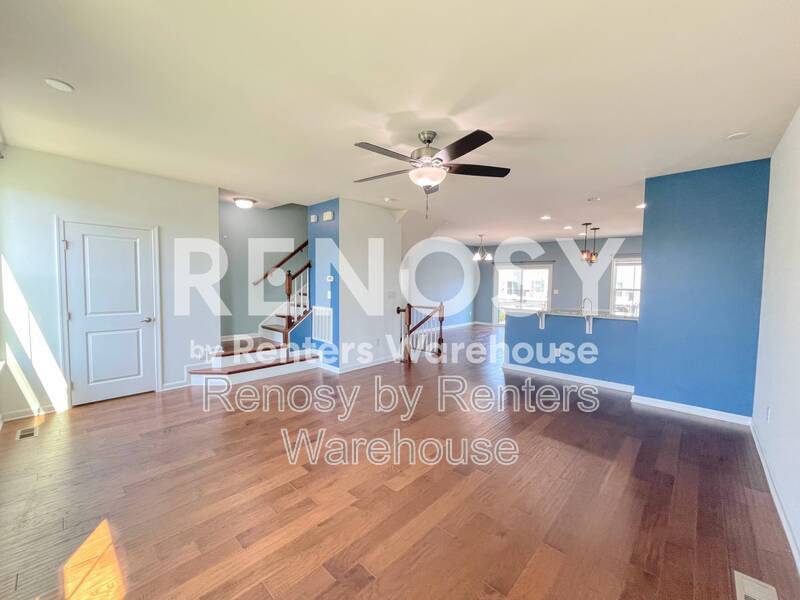 Beautiful Tri Level Townhome! property image