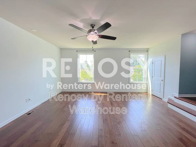 Beautiful Tri Level Townhome! property image