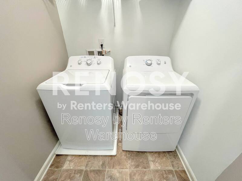 Beautiful Tri Level Townhome! property image