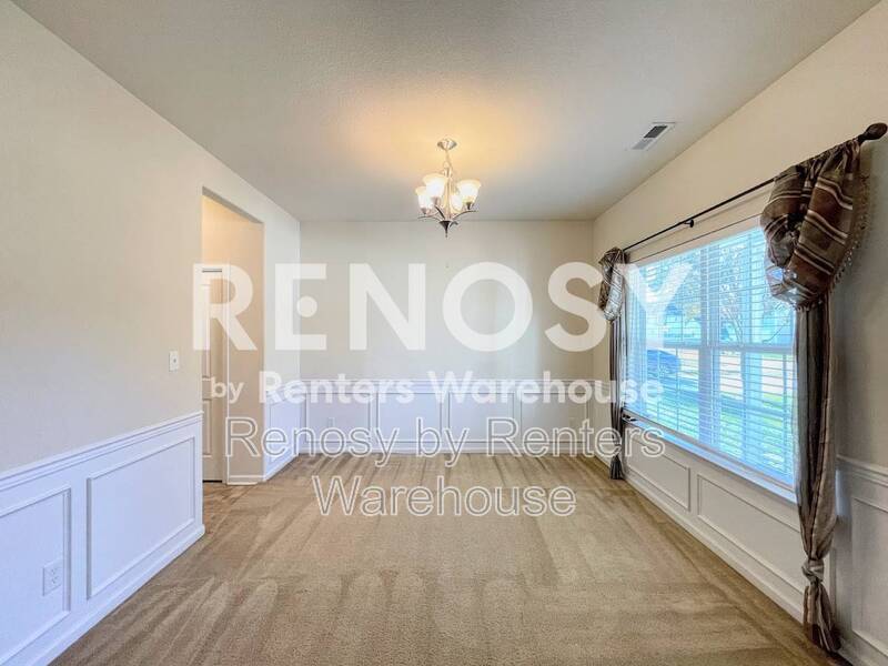 Beautiful 4-Bedroom Home with Spacious Fenced Backyard! property image