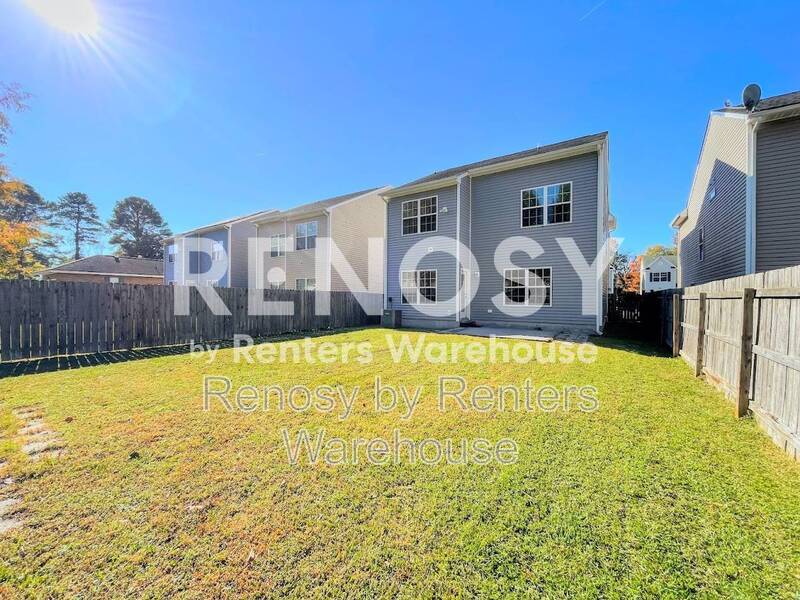 Beautiful 4-Bedroom Home with Spacious Fenced Backyard! property image