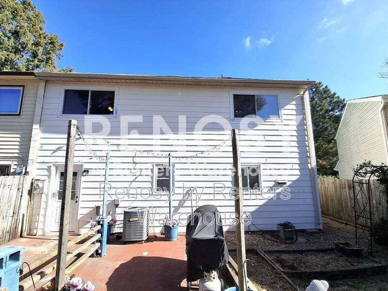 Charming Townhome Ready to Welcome You Home! property image