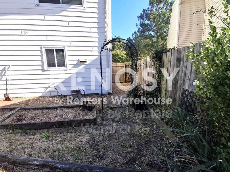 Charming Townhome Ready to Welcome You Home! property image