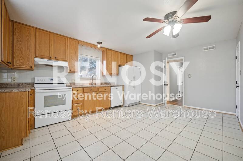 Charming Townhome Ready to Welcome You Home! property image