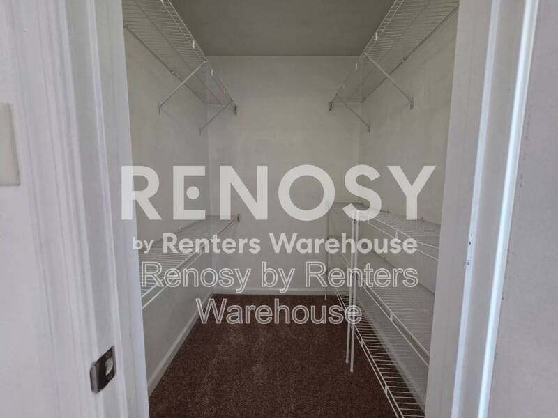 Charming Townhouse in a Desirable Location! property image