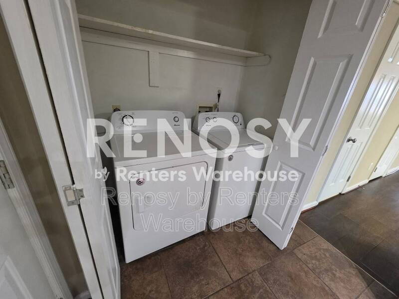 Charming Townhouse in a Desirable Location! property image