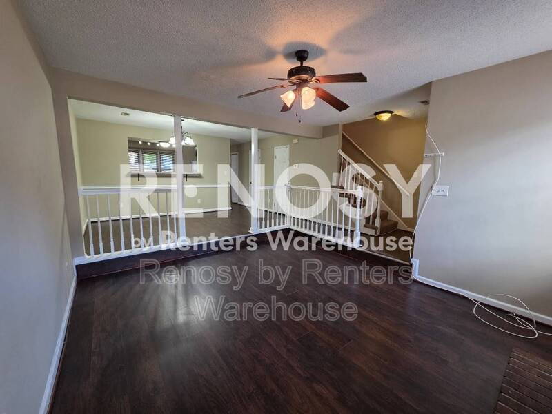 Charming Townhouse in a Desirable Location! property image